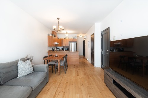 Living Room - 201-7965 Rue St-Hubert, Montréal (Villeray/Saint-Michel/Parc-Extension), QC - Indoor