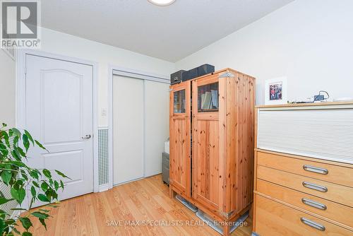 614 Lumberton Crescent, Mississauga, ON - Indoor