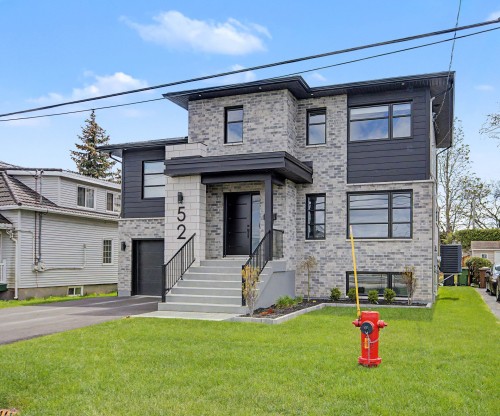 Front of Structure - 52 Boul. St-Luc, Saint-Jean-Sur-Richelieu, QC - Outdoor
