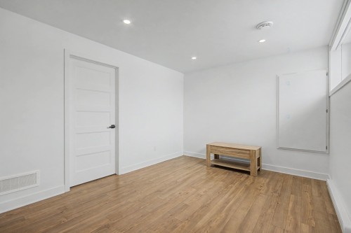 Family Room - 52 Boul. St-Luc, Saint-Jean-Sur-Richelieu, QC - Indoor Photo Showing Other Room