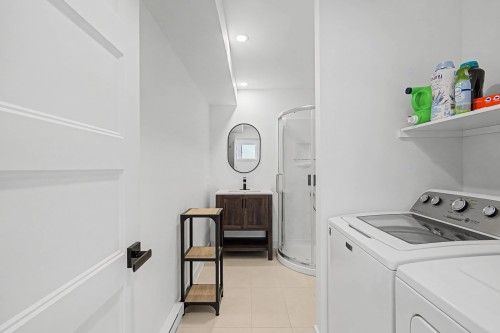 Other - 52 Boul. St-Luc, Saint-Jean-Sur-Richelieu, QC - Indoor Photo Showing Laundry Room