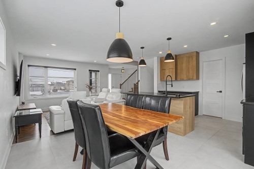 Dining Room - 52 Boul. St-Luc, Saint-Jean-Sur-Richelieu, QC - Indoor