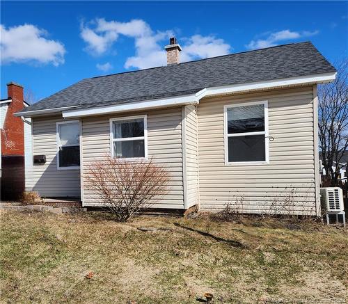 10 Copp St, Dieppe, NB 