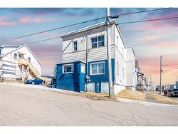 382-384 Watson ST  Saint John, NB E2M 1H4