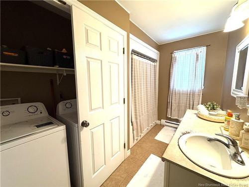 30 Burns St, Fredericton, NB 