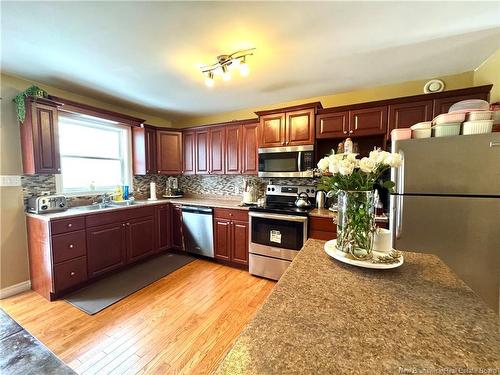 30 Burns St, Fredericton, NB 