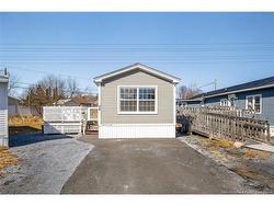 34 Violet ST  Saint John, NB E2M 5M3