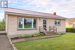 6 MACDONALD AVENUE Terrace Bay, ON P0T 2W0