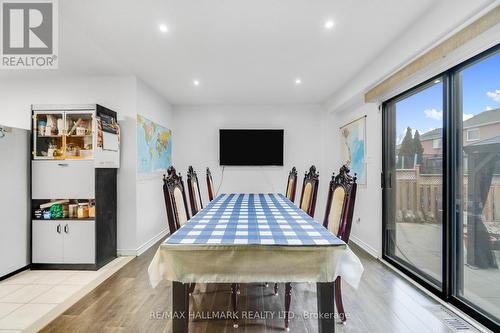 3310 Greenbelt Crescent, Mississauga, ON - Indoor Photo Showing Dining Room