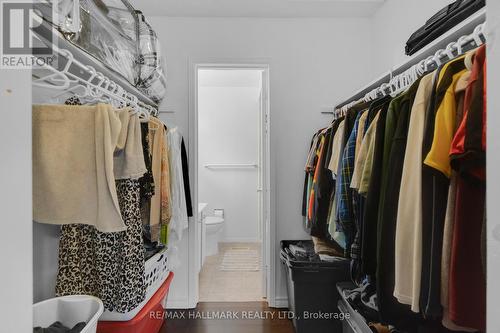 3310 Greenbelt Crescent, Mississauga, ON - Indoor With Storage