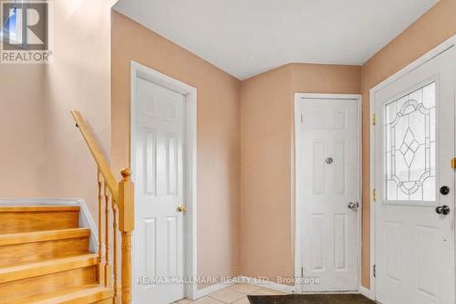3310 Greenbelt Crescent, Mississauga, ON - Indoor Photo Showing Other Room