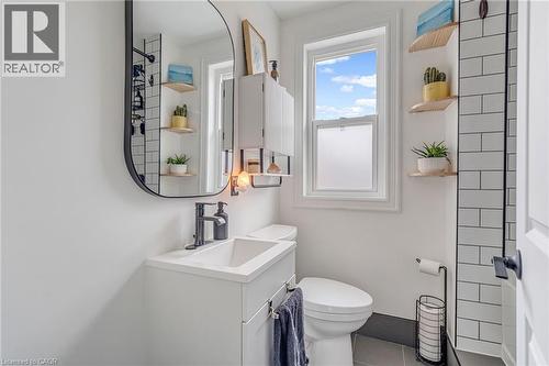 188 Bay Street N, Hamilton, ON - Indoor Photo Showing Other Room