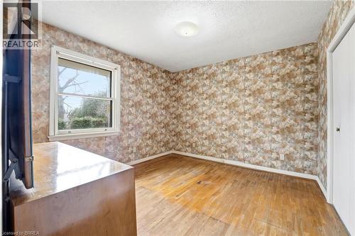 15 Granton Street, Hamilton, ON - Indoor Photo Showing Other Room