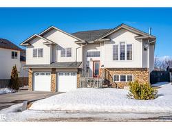 2011 7 AV  Cold Lake, AB T9M 2B7