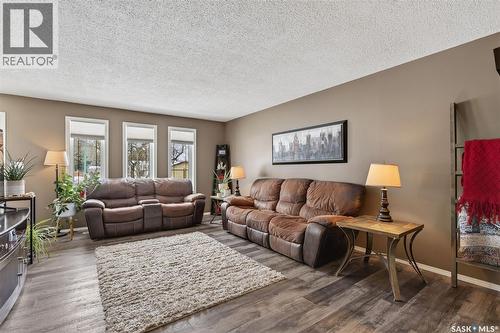 205 Mccosh Drive, Melfort, SK - Indoor Photo Showing Living Room