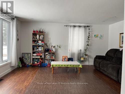 27 Lincoln Avenue, South River, ON - Indoor