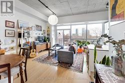 409 - 833 KING STREET W  Toronto, ON M5V 1N9