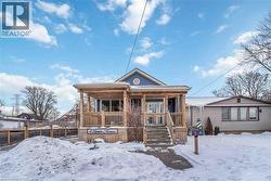 4 REMBE Avenue  Hamilton, ON L8H 7G6