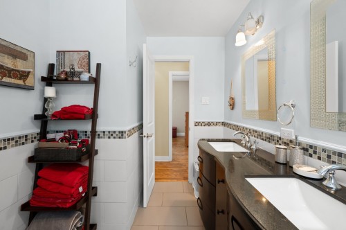 Salle de bains - 1 Av. De Champfleury, Estérel, QC - Indoor Photo Showing Bathroom