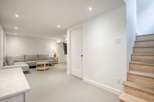 Salle familiale - 1191 Rue Dulude, Saint-Bruno-De-Montarville, QC - Indoor Photo Showing Other Room