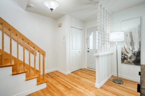 Hall d'entrée/Vestibule - 1191 Rue Dulude, Saint-Bruno-De-Montarville, QC - Indoor Photo Showing Other Room