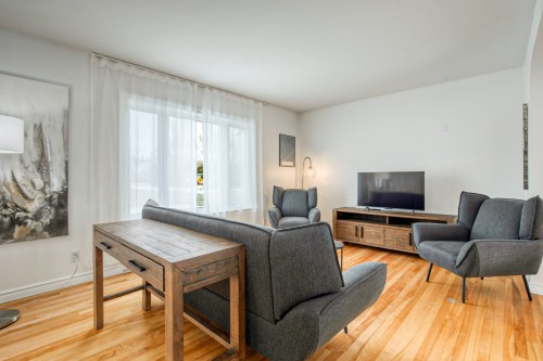 Salon - 1191 Rue Dulude, Saint-Bruno-De-Montarville, QC - Indoor Photo Showing Living Room