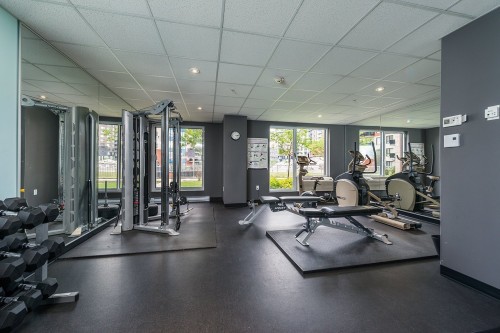 Exercise Room - 605-7501 Av. Mountain Sights, Montréal (Côte-Des-Neiges/Notre-Dame-De-Grâce), QC - Indoor Photo Showing Gym Room