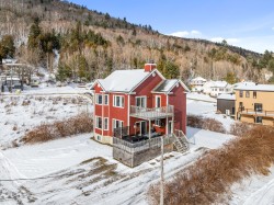 13 Rue des Charpentiers  Petite-Rivière-Saint-François, QC G0A 2L0