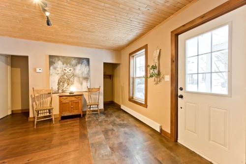 Hall d'entrée/Vestibule - 31 Rue Thornton N., Coaticook, QC 