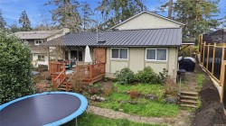 661 Marlisa Pl Langford, BC V9B 4Y8