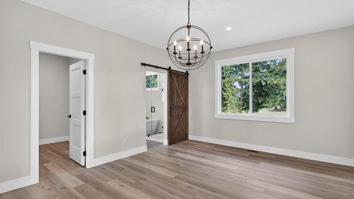 2520 Golf View Crescent, Blind Bay, BC - Indoor Photo Showing Other Room