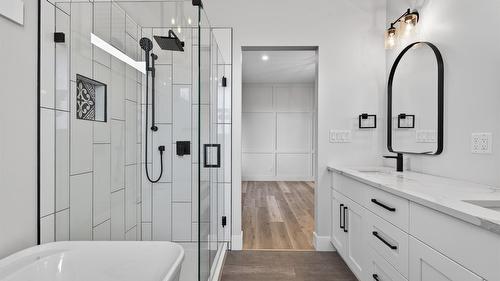 2520 Golf View Crescent, Blind Bay, BC - Indoor Photo Showing Bathroom