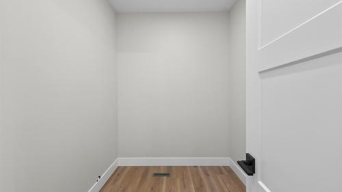 2520 Golf View Crescent, Blind Bay, BC - Indoor Photo Showing Other Room
