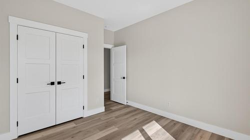 2520 Golf View Crescent, Blind Bay, BC - Indoor Photo Showing Other Room