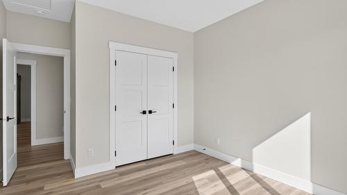 2520 Golf View Crescent, Blind Bay, BC - Indoor Photo Showing Other Room