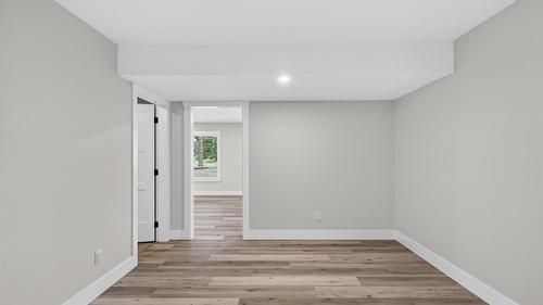 2520 Golf View Crescent, Blind Bay, BC - Indoor Photo Showing Other Room