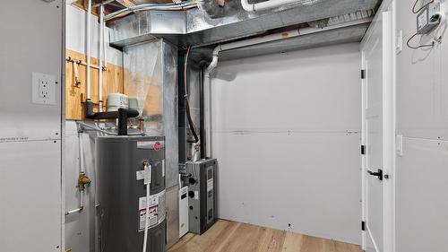 2520 Golf View Crescent, Blind Bay, BC - Indoor Photo Showing Basement