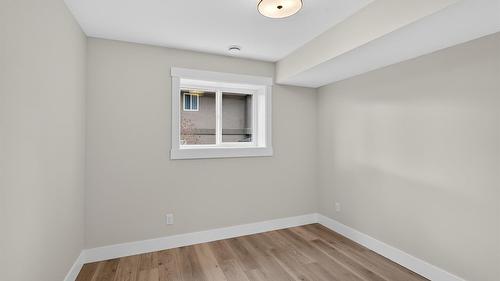 2520 Golf View Crescent, Blind Bay, BC - Indoor Photo Showing Other Room