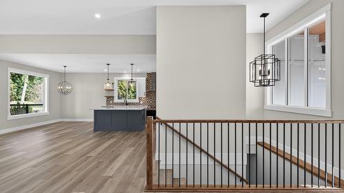 2520 Golf View Crescent, Blind Bay, BC - Indoor Photo Showing Other Room