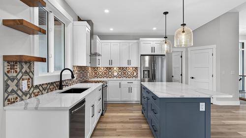 2520 Golf View Crescent, Blind Bay, BC - Indoor Photo Showing Kitchen With Upgraded Kitchen
