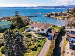 310 Clifton Terr  Esquimalt, BC V9A 5X9