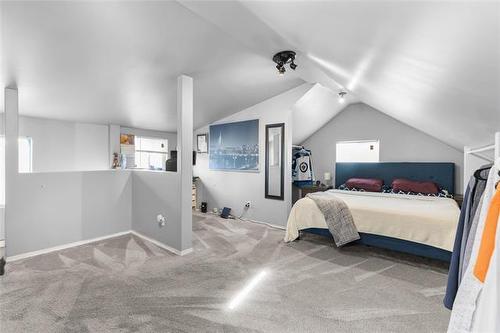 466 Garlies St, Winnipeg, MB 