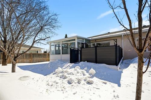 101-1000 Wilkes Ave, Winnipeg, MB 