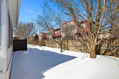 101-1000 Wilkes Ave, Winnipeg, MB 