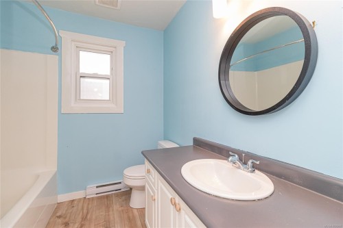 6153 Sumas Rd, Duncan, BC - Indoor Photo Showing Bathroom