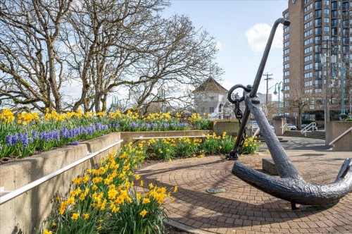 Th10-38 Front St, Nanaimo, BC 