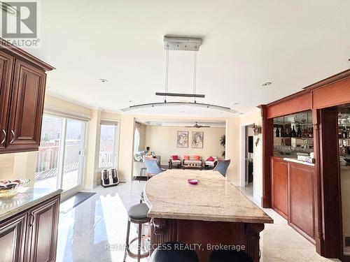 5715 Riverdale Crescent, Mississauga, ON - Indoor