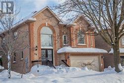 28 BROOKHURST CRESCENT  Hamilton, ON L0R 2H3