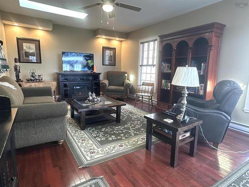86 West Street, Milton, NS 