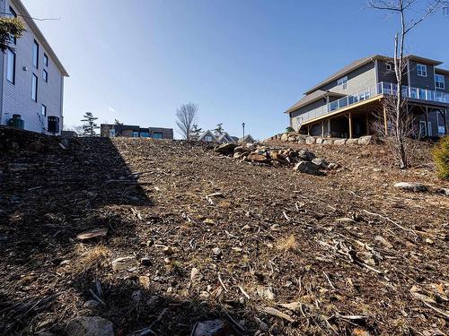 61 Hearthwood Crescent, Halifax, NS 